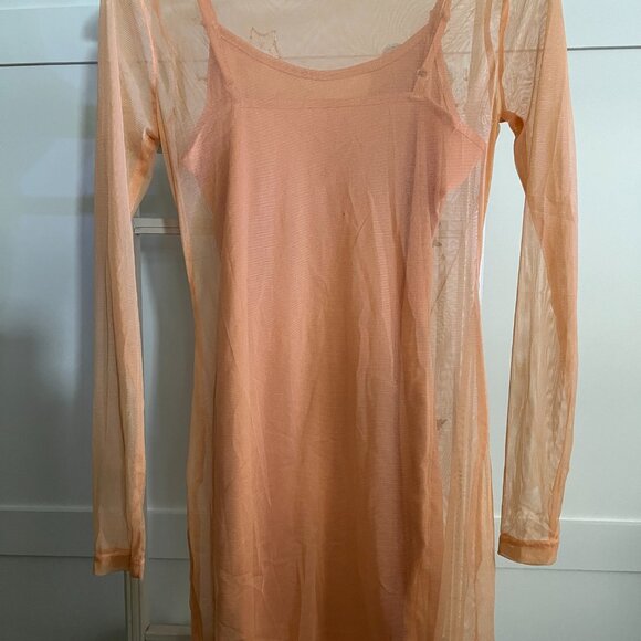 BNWT ASOS DESIGN mesh overlay embroidered florals (6) shimmer orange - Picture 3 of 8